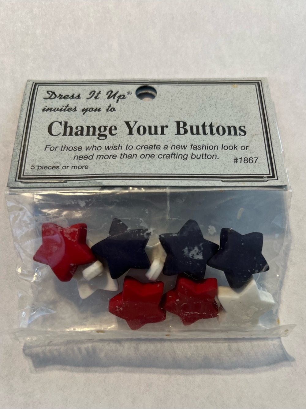💥 Vintage New Dress It Up Shank Buttons Star Red White Navy Sewing Accessories